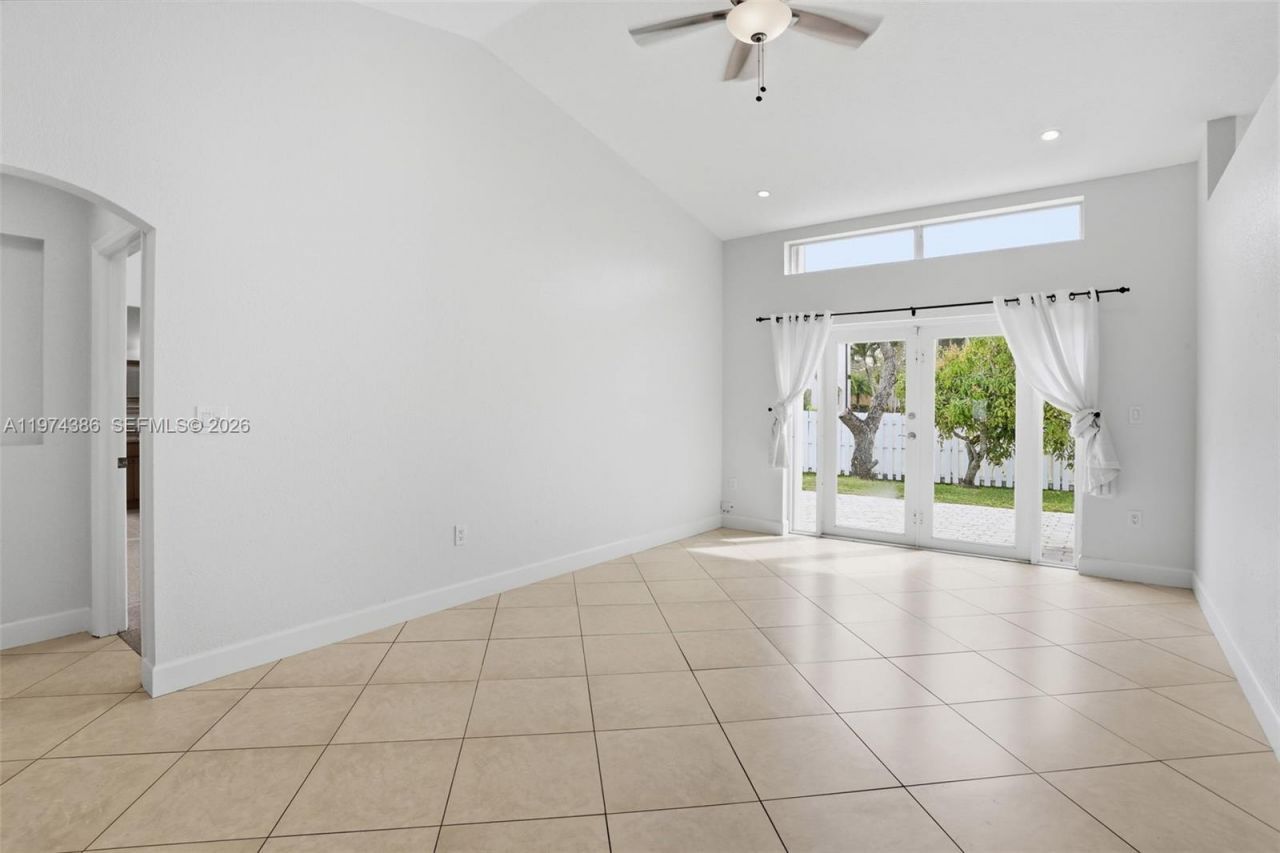 12930 SW 20th St, Miramar, FL 33027 Photo