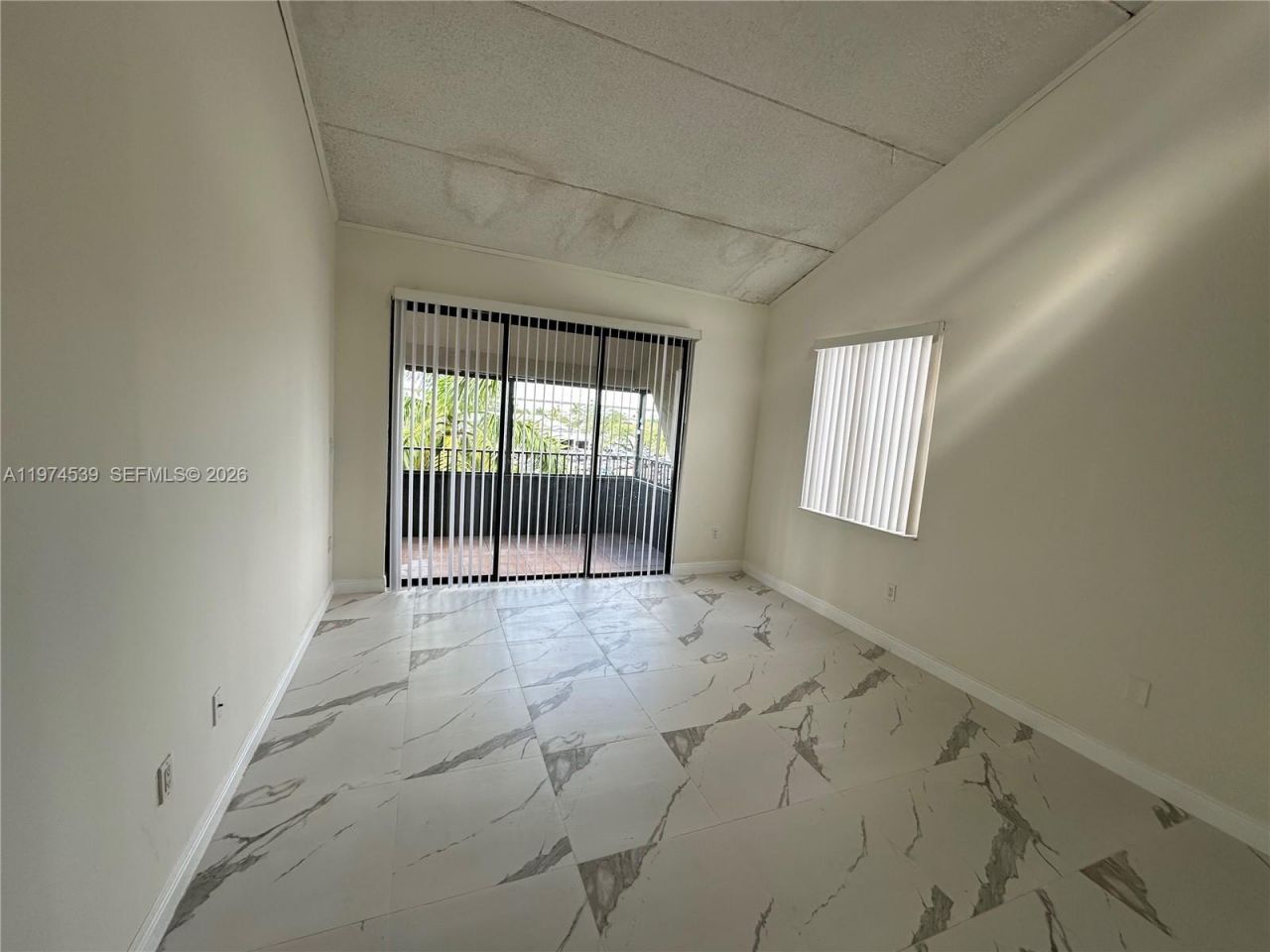 16220 NW 2nd Ave , Unit 512, Miami, FL 33169 Photo