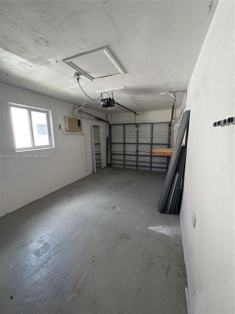 6868 NW 28th St, Sunrise, FL 33313 Photo