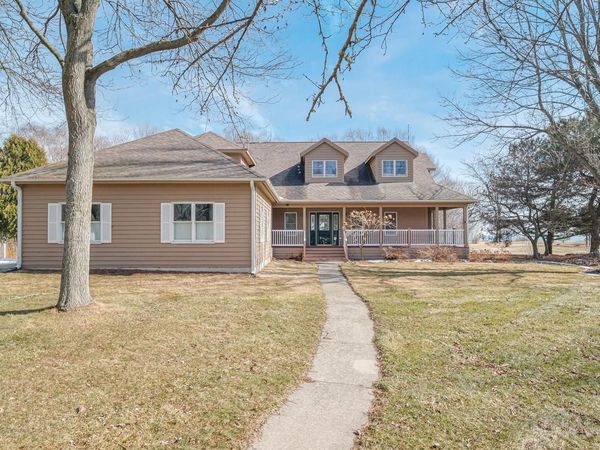 5001 S 10th STREET, Manitowoc, WI 54220