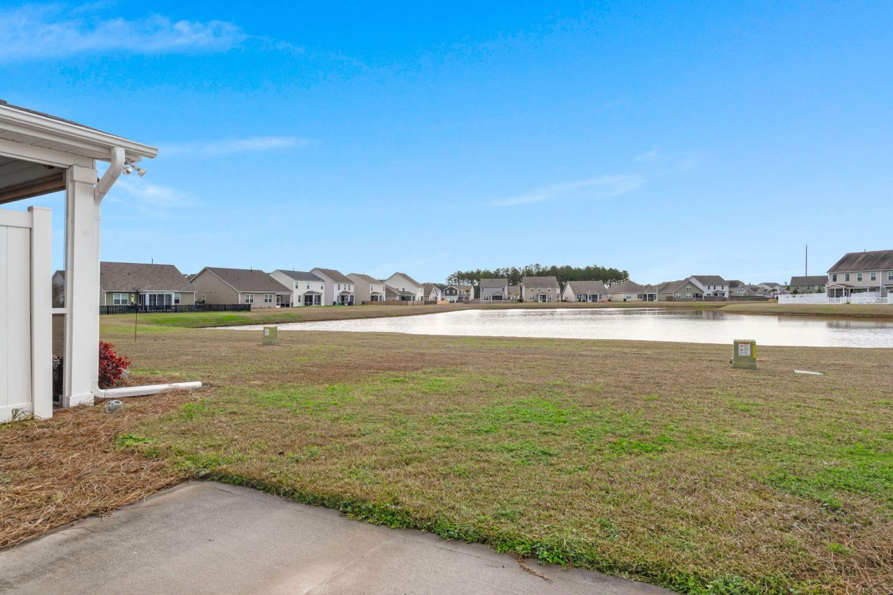 690 Hilchot Drive Photo 10