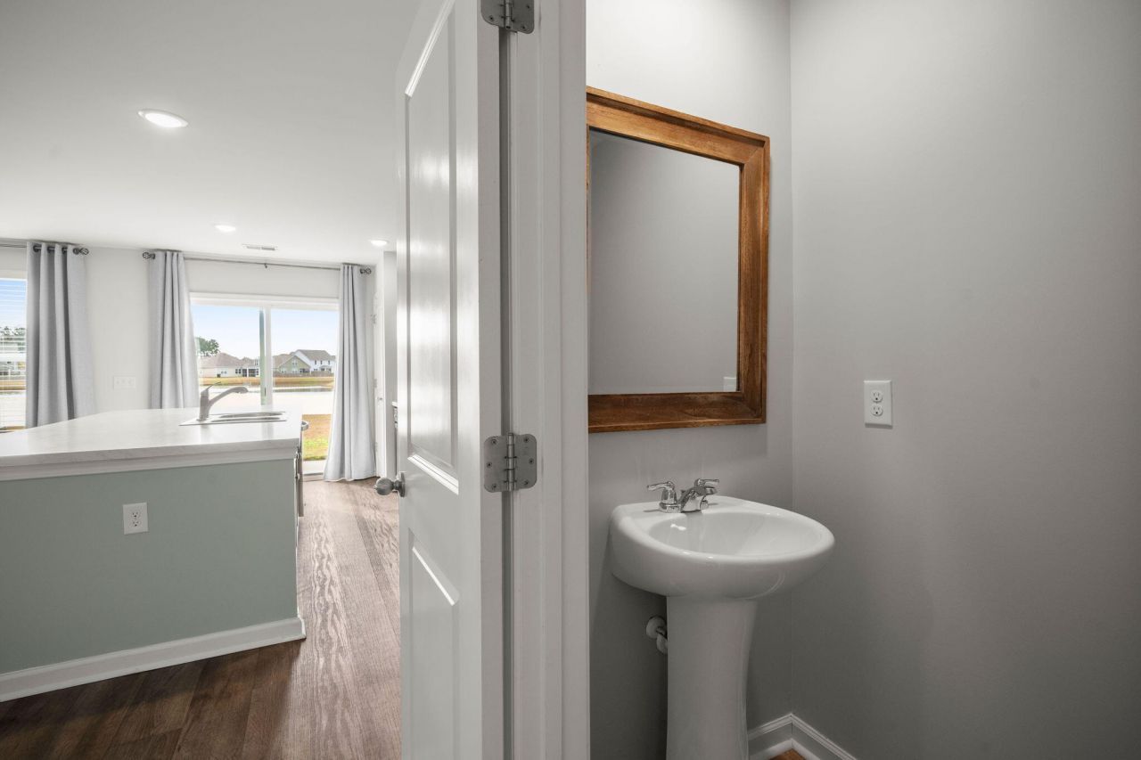 690 Hilchot Drive Photo 11