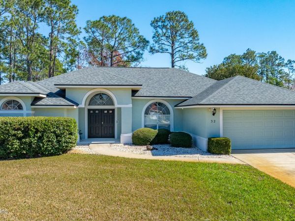 32 WALKER Drive, Palm Coast, FL 32164