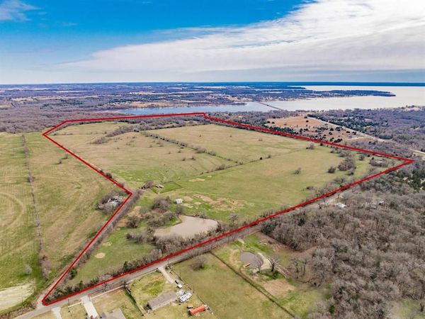 352 Rs County Road 1605 , Point, TX 75472