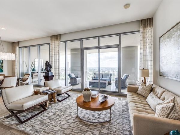 1717 Arts Plaza, Unit 1808, Dallas, TX 75201