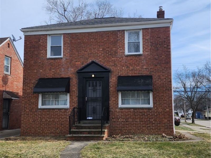 5435 Beechwood Avenue, Maple Heights, OH 44137 Photo 1