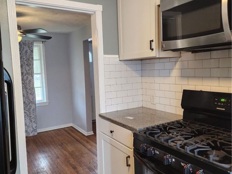 5435 Beechwood Avenue, Maple Heights, OH 44137 Photo 6