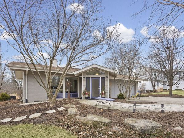 1990 Southridge Terrace , Northfield, IL 60093