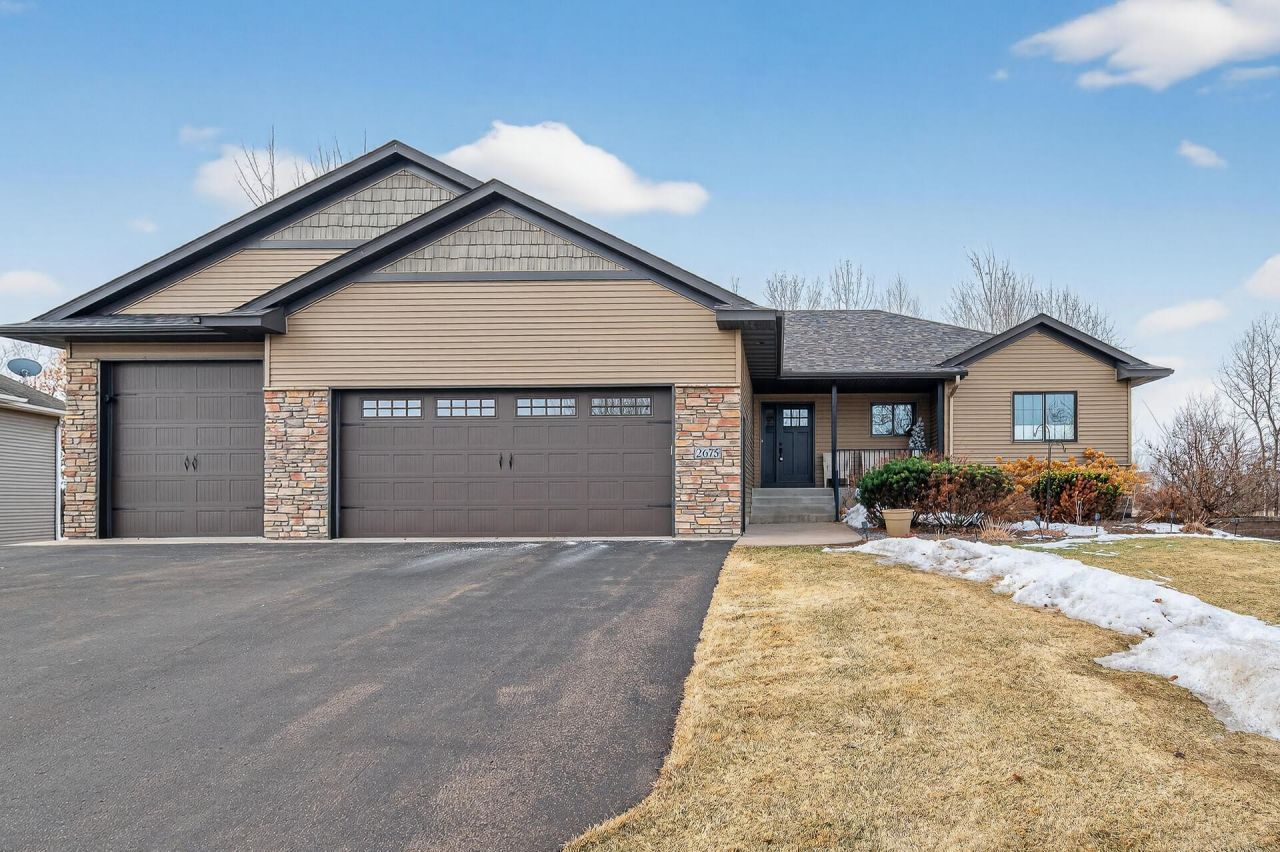 2675 Davis Street S, Cambridge, MN 55008 Main Photo