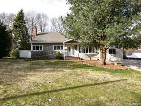 44 Miller Road , Farmingdale, NY 11735