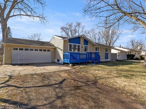 3666 Walnut Street, West Bloomfield Twp, MI 48324