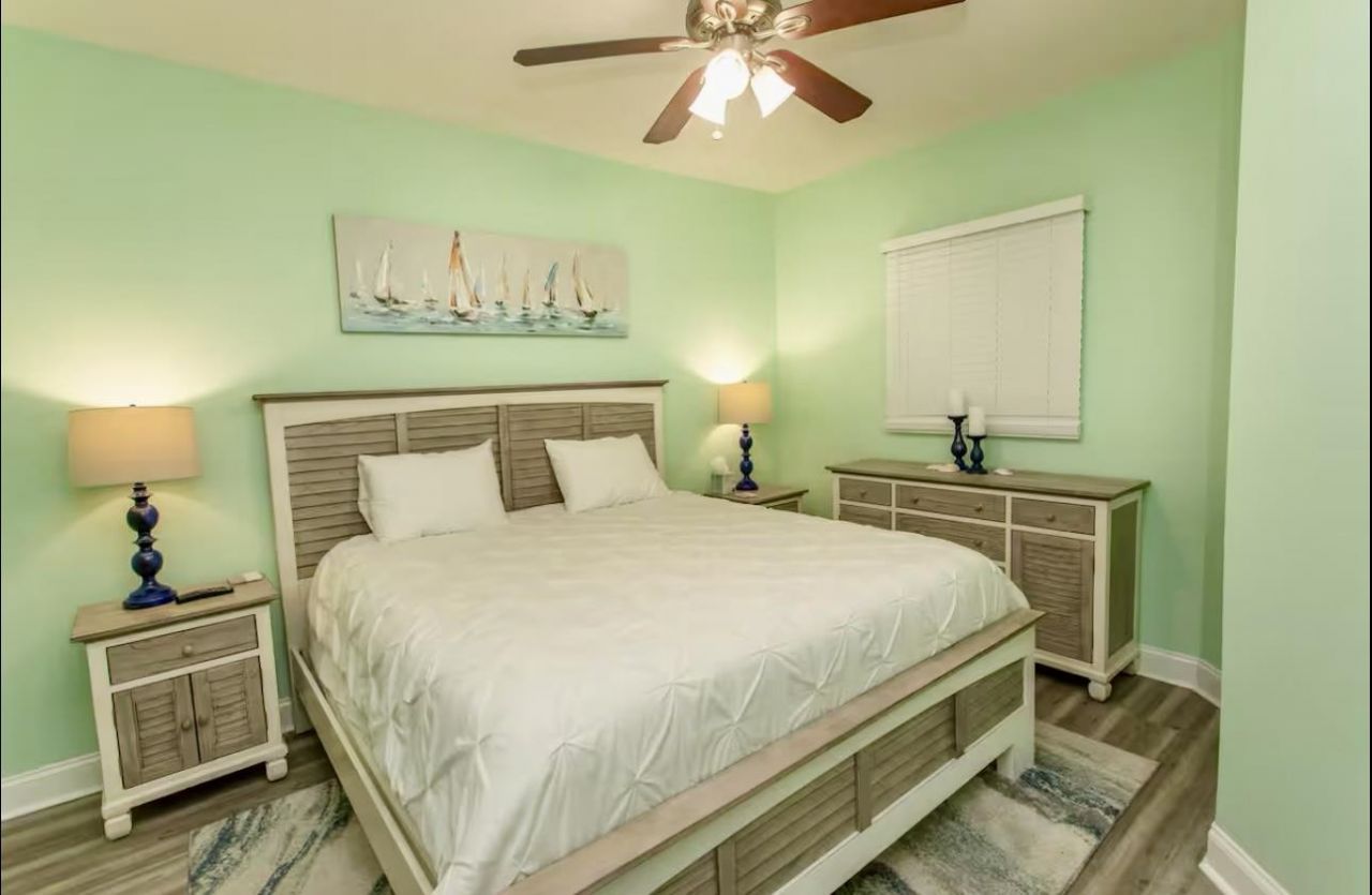 100 North Beach Blvd.  Photo 9