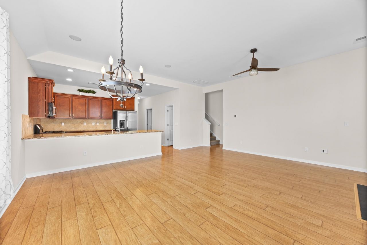 962 Witherbee Way Photo 21