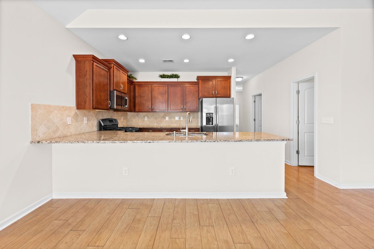 962 Witherbee Way Photo 22