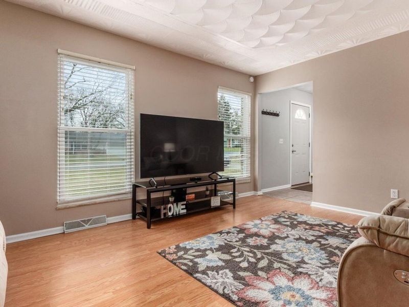 79 Lakeview Drive, Thornville, OH 43076 Photo 7