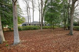 2951 Waverly Drive photo 4