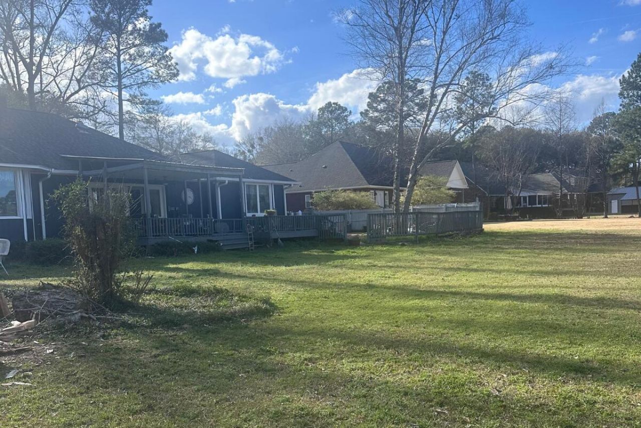 2951 Waverly Drive Photo 3