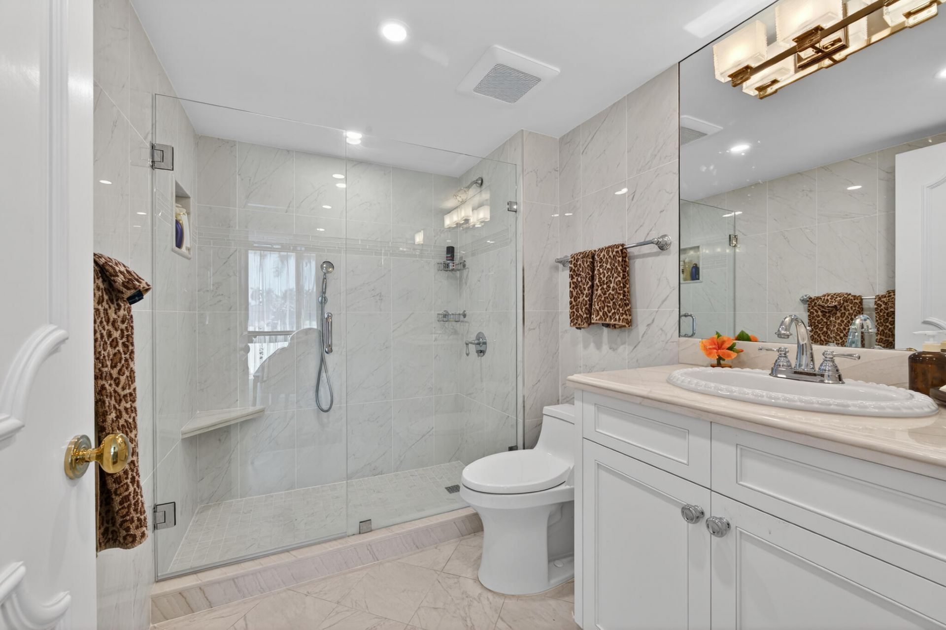 227 Australian Avenue, Unit 2c, Palm Beach, FL 33480 Photo