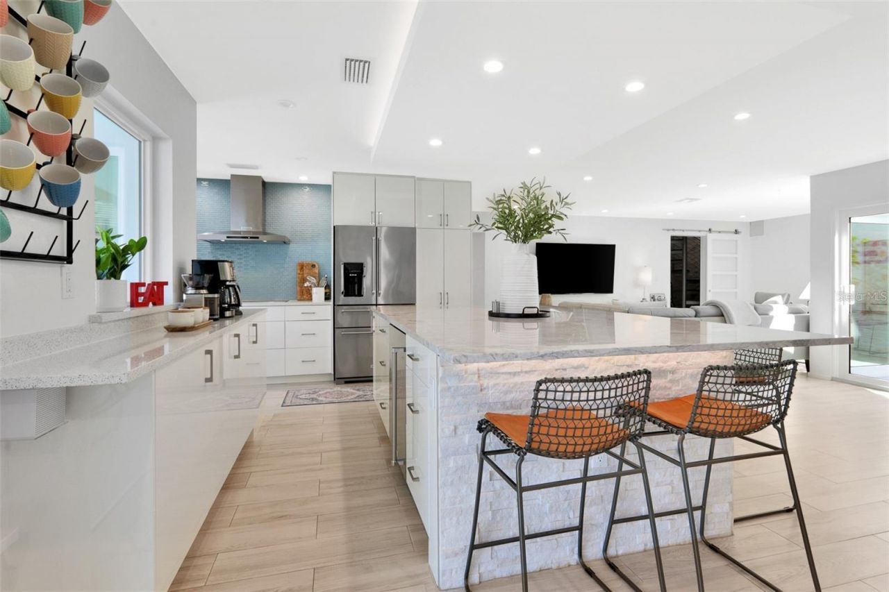 3694 Glen Oaks Manor Drive , Sarasota, FL 34232 Photo