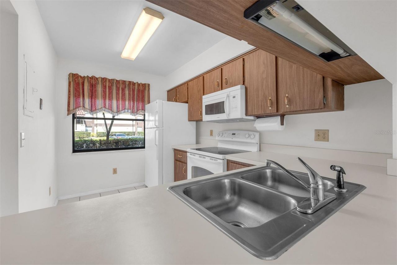 3237 Candle Ridge Drive , Unit 103, Orlando, FL 32822 Photo