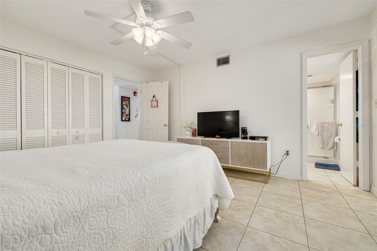 1001 77th Avenue N, Unit 112, Saint Petersburg, FL 33702 Photo