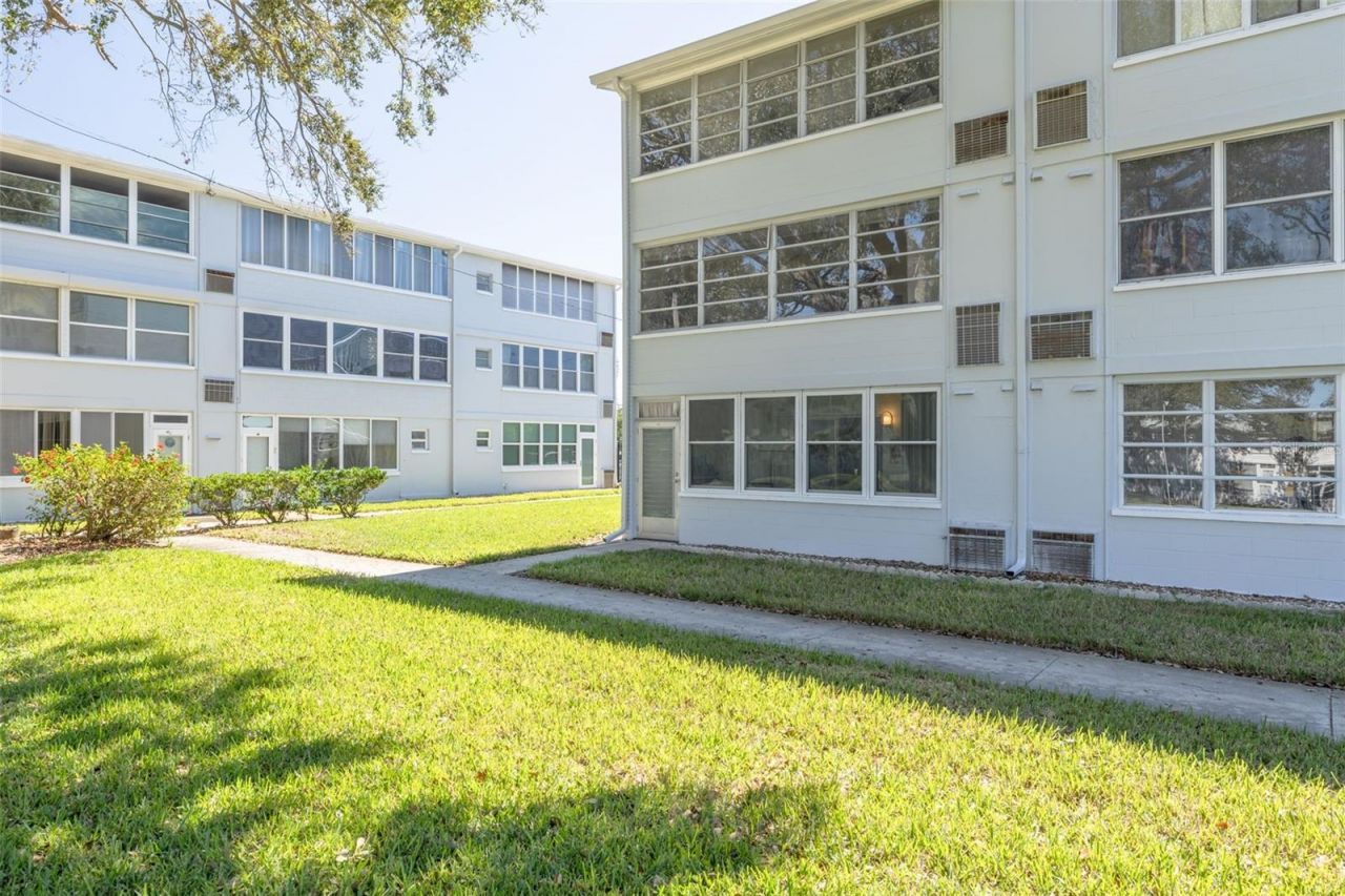1001 77th Avenue N, Unit 112, Saint Petersburg, FL 33702 Photo