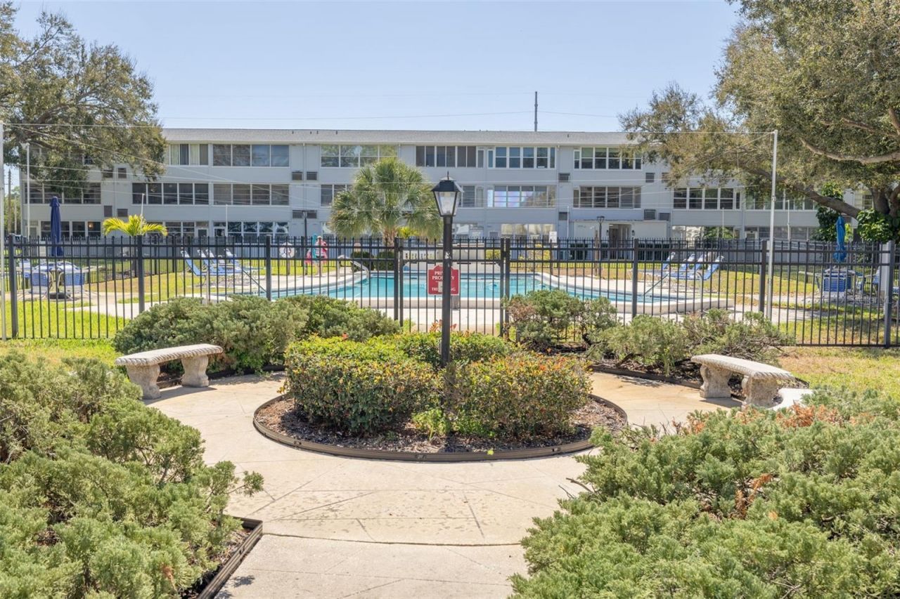 1001 77th Avenue N, Unit 112, Saint Petersburg, FL 33702 Photo