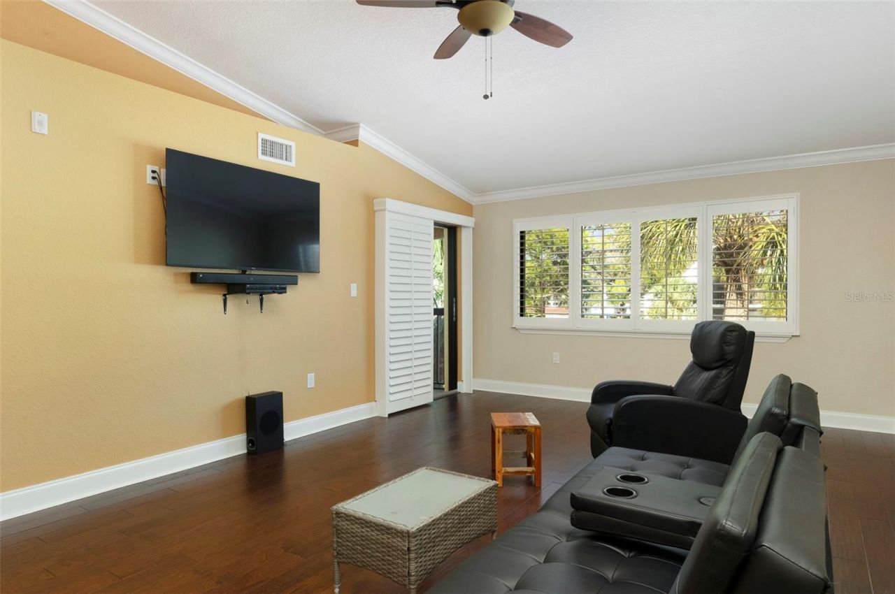 2595 Countryside Boulevard, Unit 8311, Clearwater, FL 33761 Photo