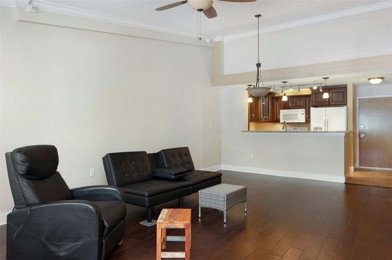 2595 Countryside Boulevard, Unit 8311, Clearwater, FL 33761 Photo