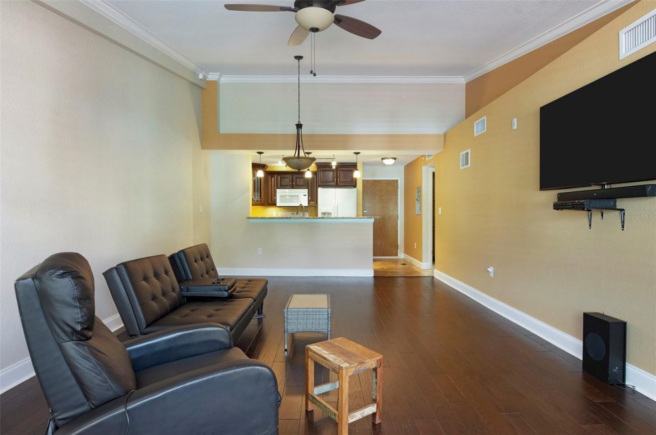 2595 Countryside Boulevard, Unit 8311, Clearwater, FL 33761 Photo