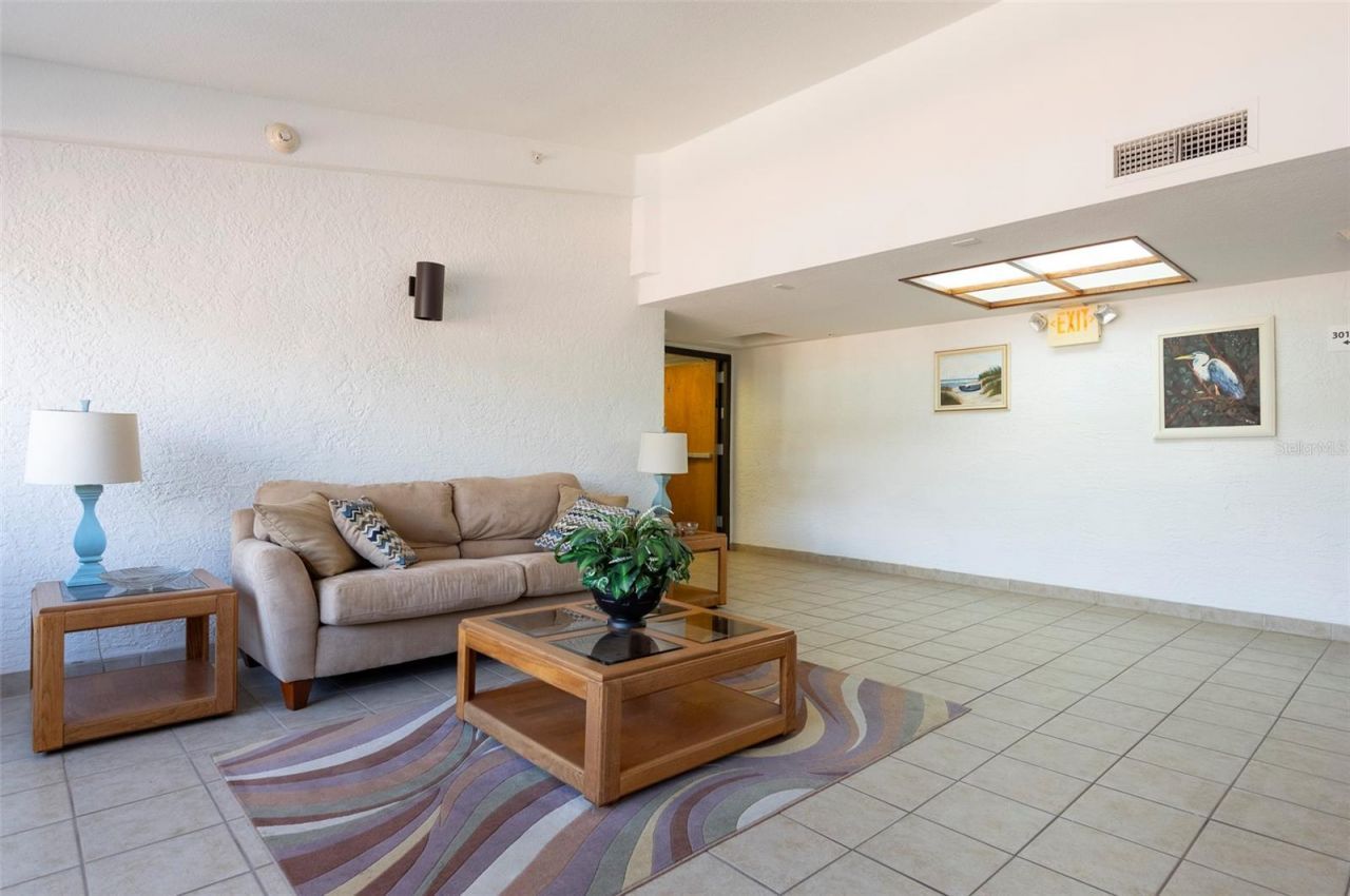 2595 Countryside Boulevard, Unit 8311, Clearwater, FL 33761 Photo