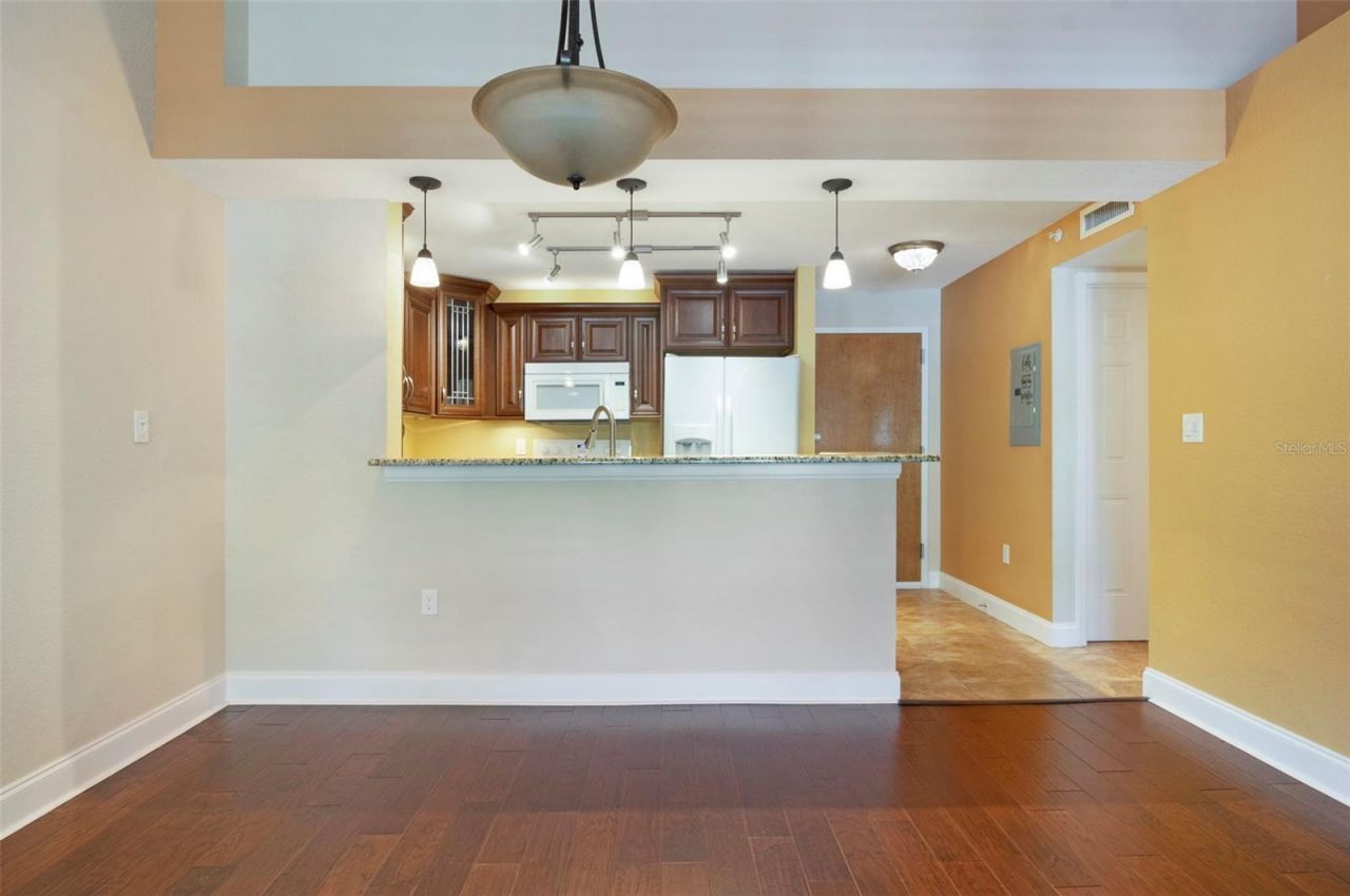 2595 Countryside Boulevard, Unit 8311, Clearwater, FL 33761 Photo