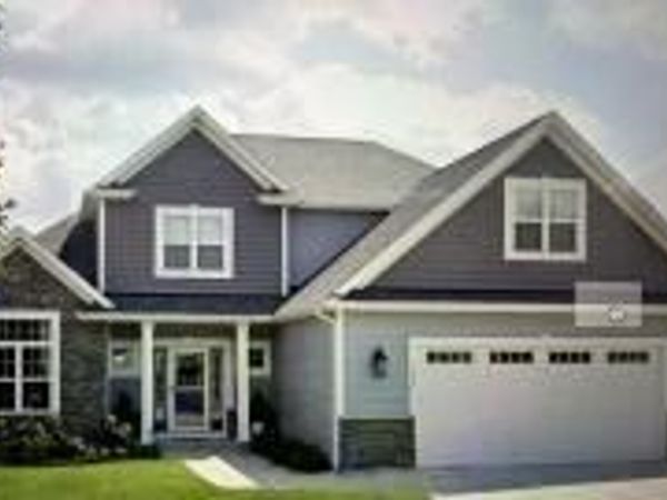 1425 Isabel Ln, Burlington, WI 53105