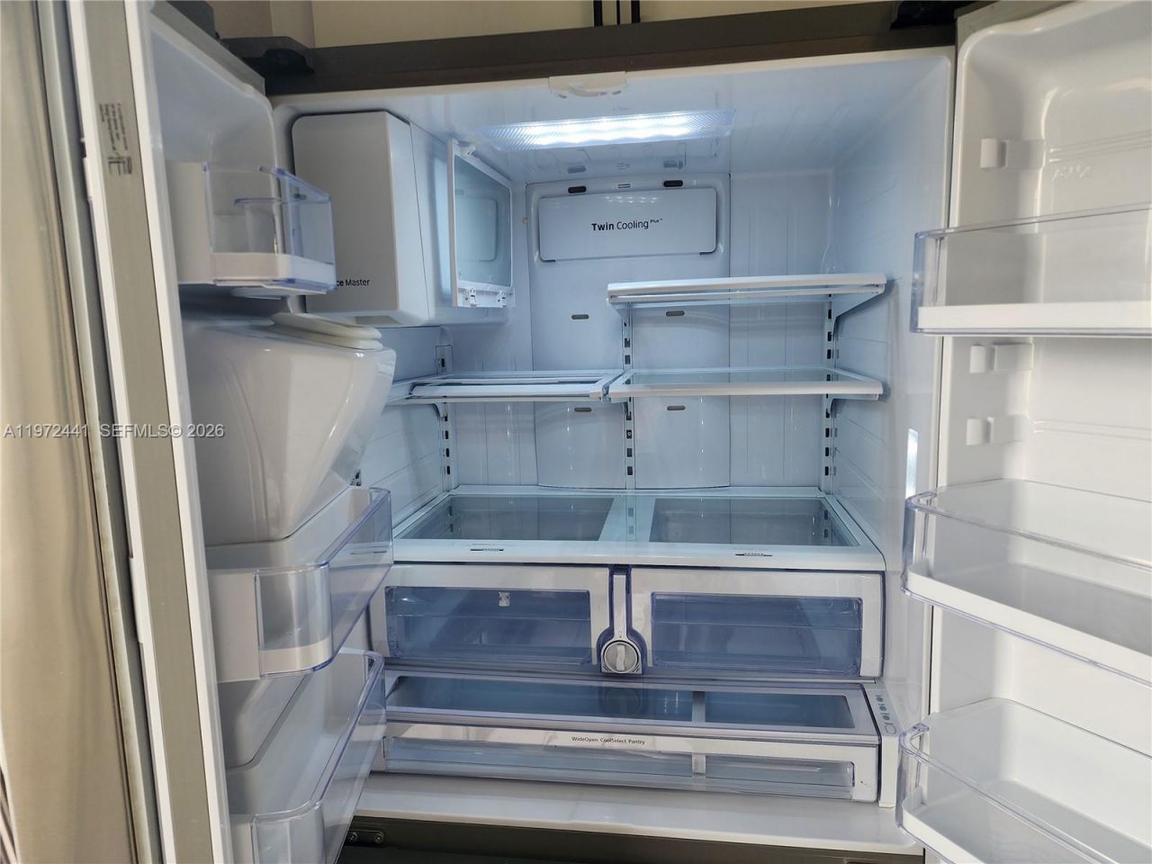 8360 NW 103rd St , Unit 204E, Hialeah Gardens, FL 33016 Photo