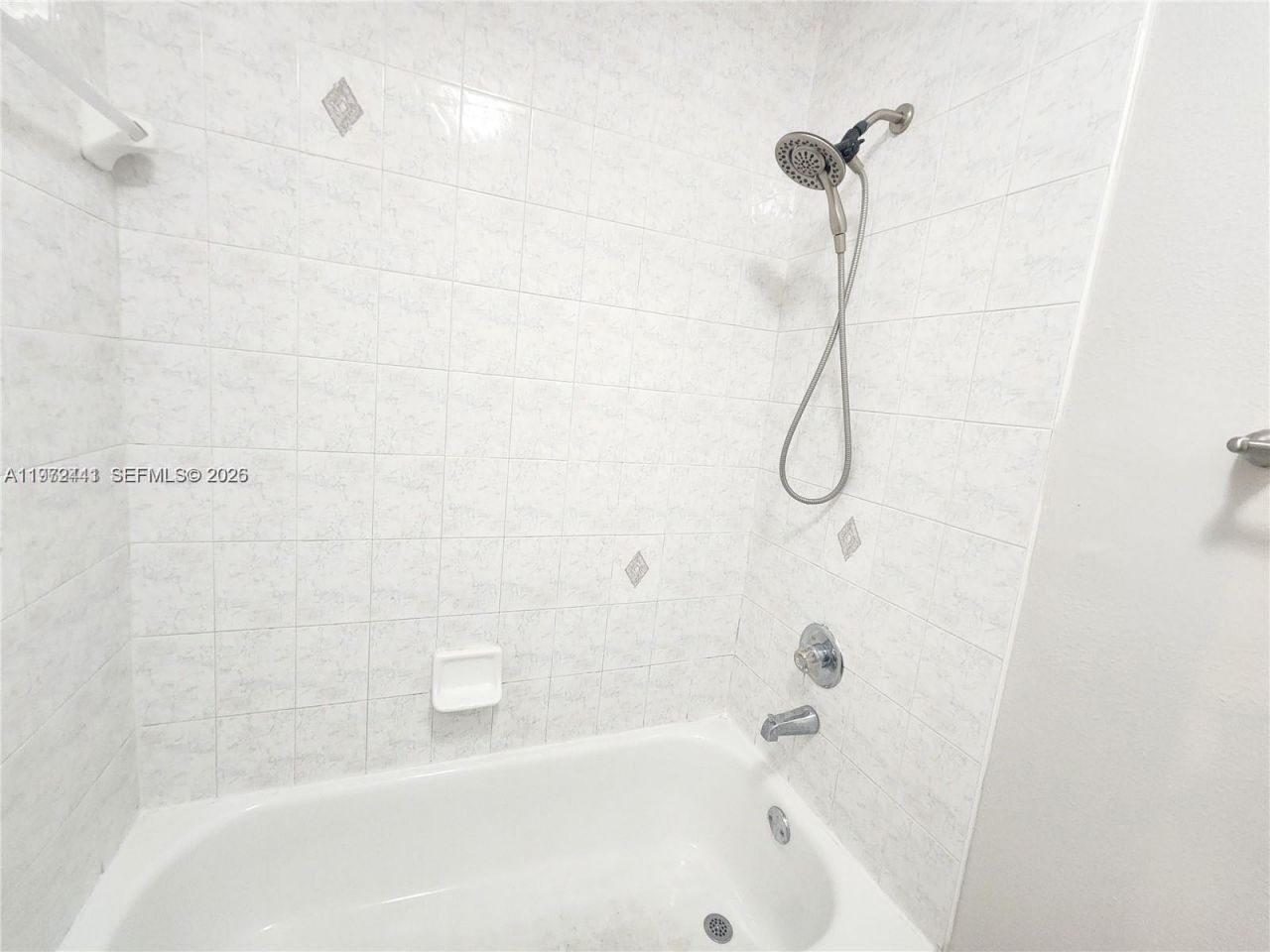 8360 NW 103rd St , Unit 204E, Hialeah Gardens, FL 33016 Photo