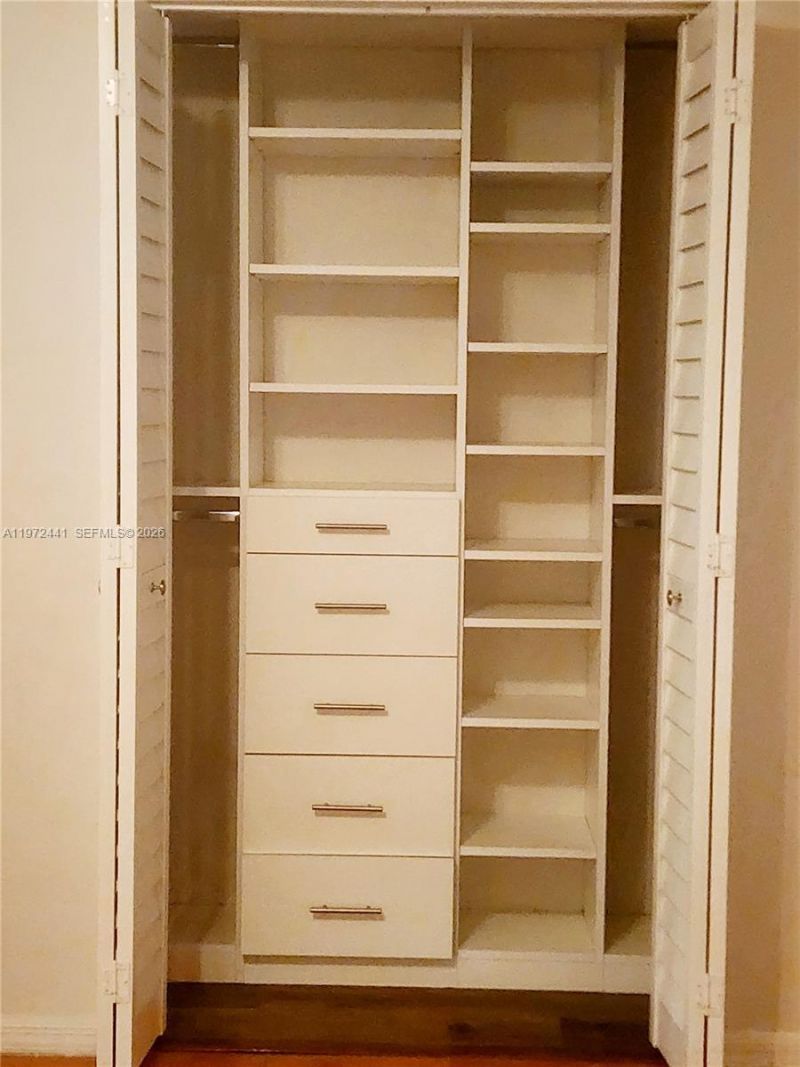 8360 NW 103rd St , Unit 204E, Hialeah Gardens, FL 33016 Photo