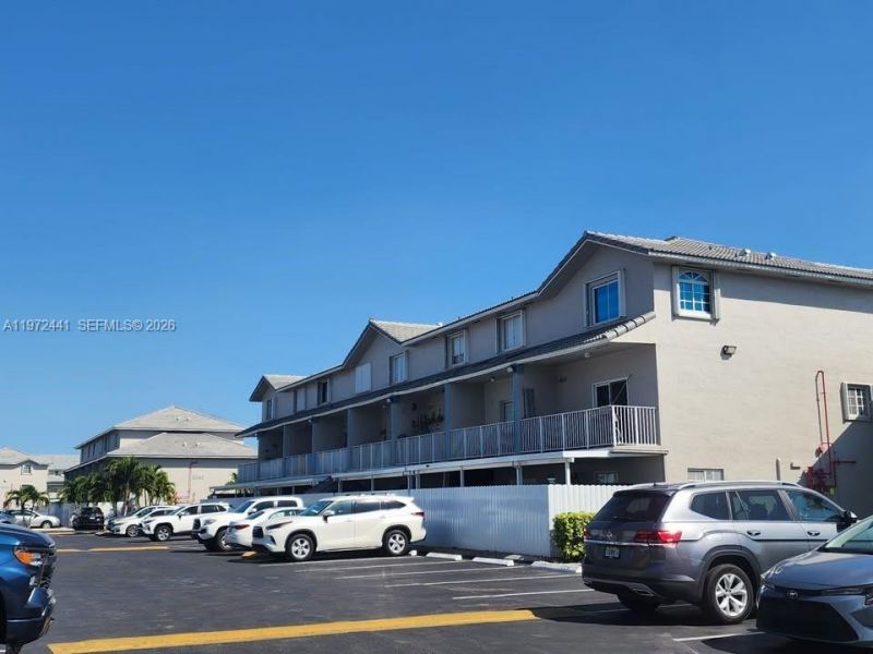 8360 NW 103rd St , Unit 204E, Hialeah Gardens, FL 33016 Photo