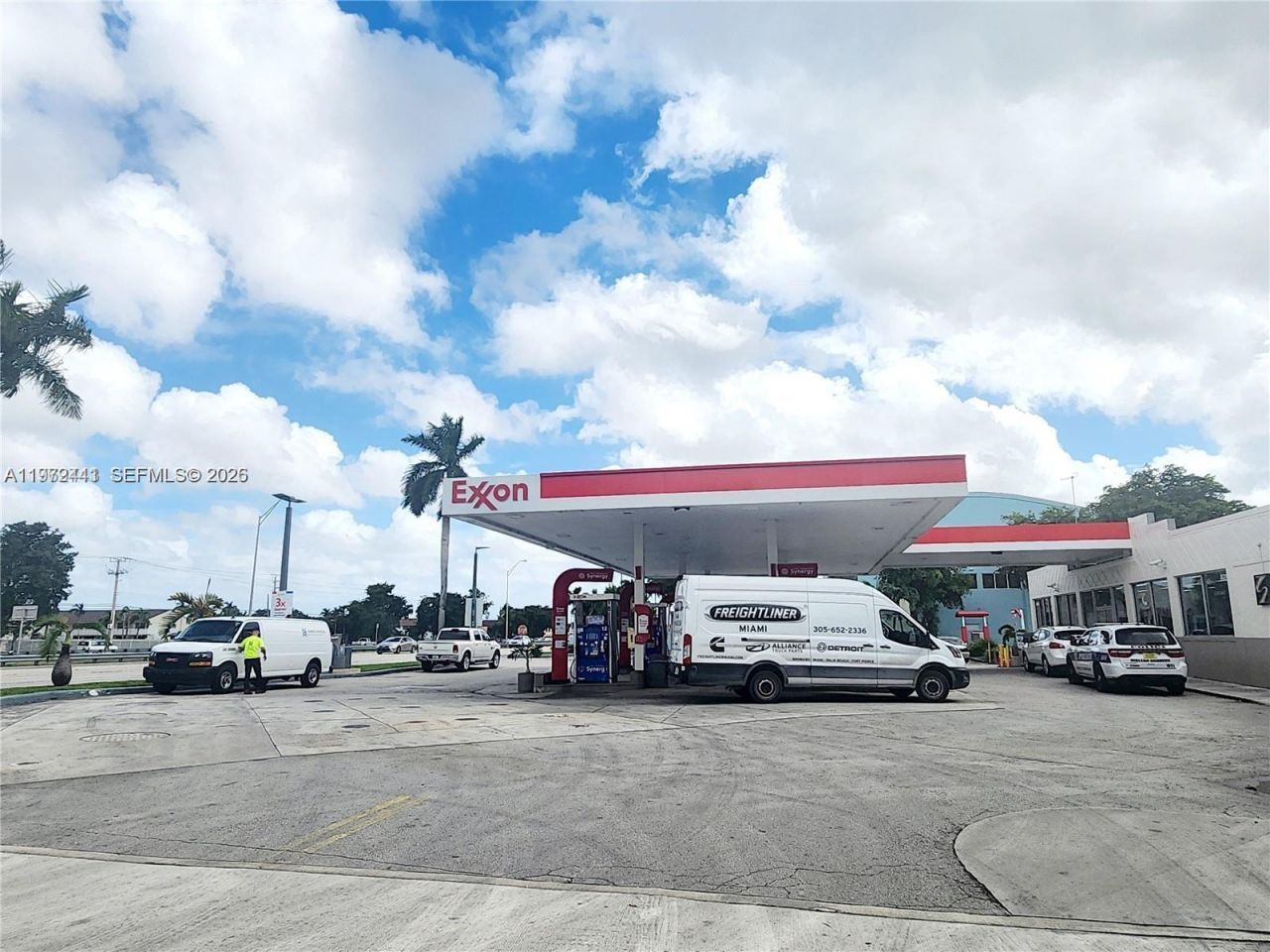 8360 NW 103rd St , Unit 204E, Hialeah Gardens, FL 33016 Photo