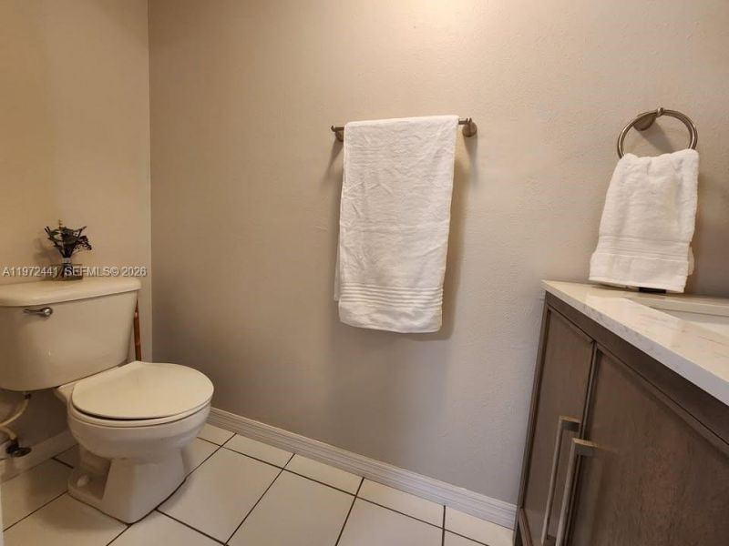 8360 NW 103rd St , Unit 204E, Hialeah Gardens, FL 33016 Photo