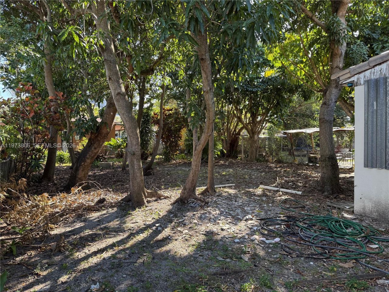 2750 SW 26th St, Miami, FL 33133 Photo