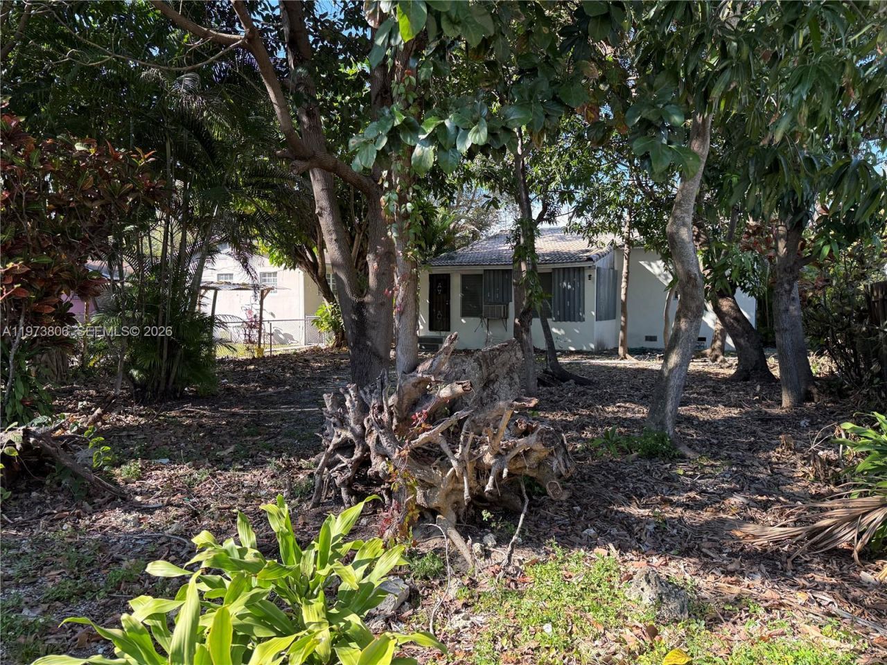 2750 SW 26th St, Miami, FL 33133 Photo