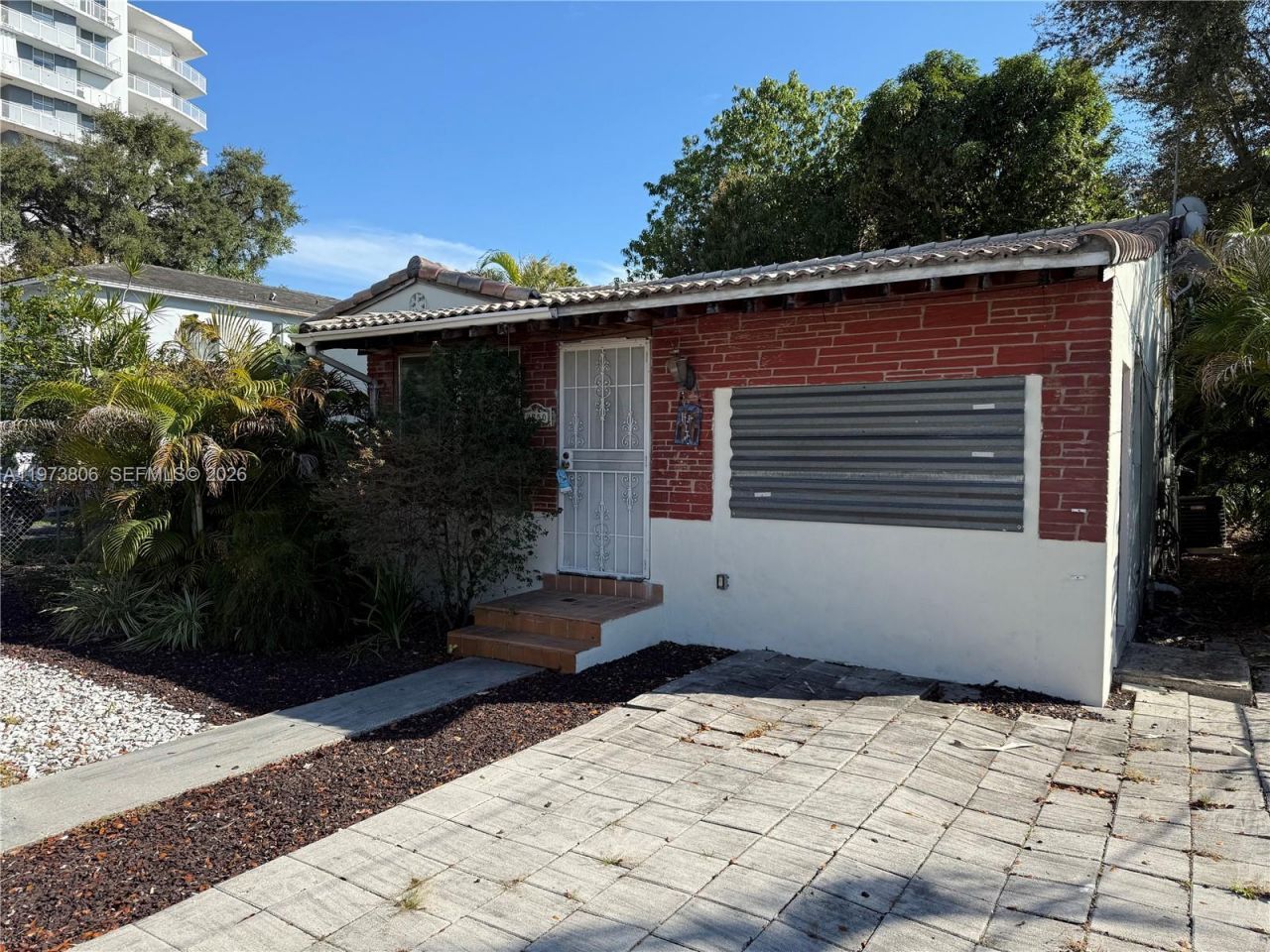 2750 SW 26th St, Miami, FL 33133 Photo