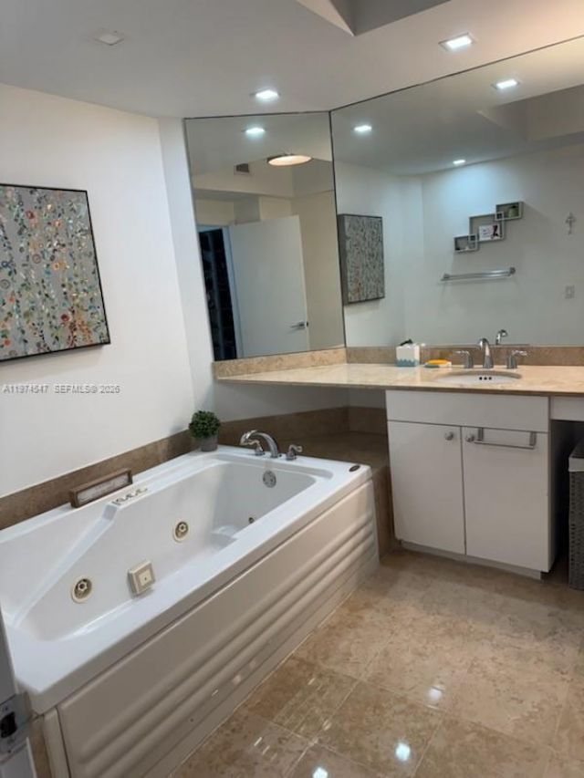 4779 Collins Ave Avl06/1, Unit 3504, Miami Beach, FL 33140 Photo