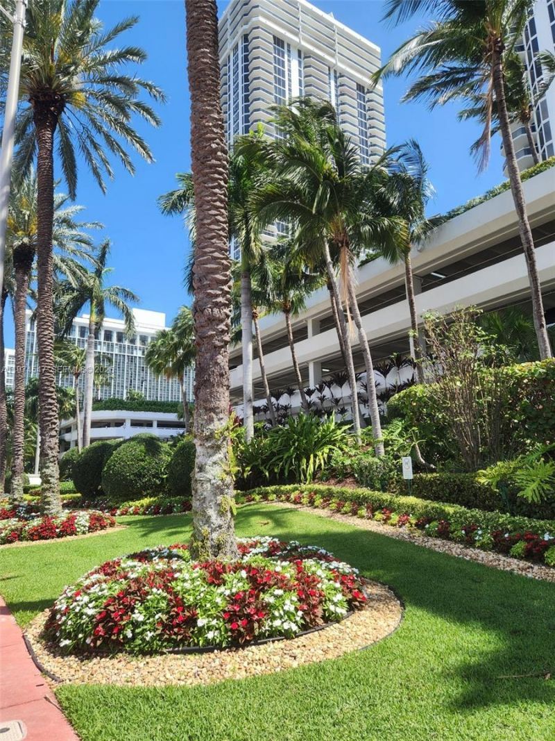 4779 Collins Ave Avl06/1, Unit 3504, Miami Beach, FL 33140 Photo