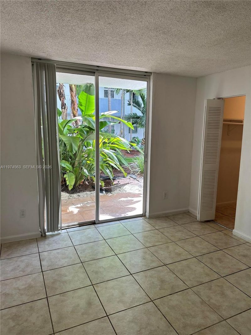 1801 S Treasure Dr, Unit 102, North Bay Village, FL 33141 Photo