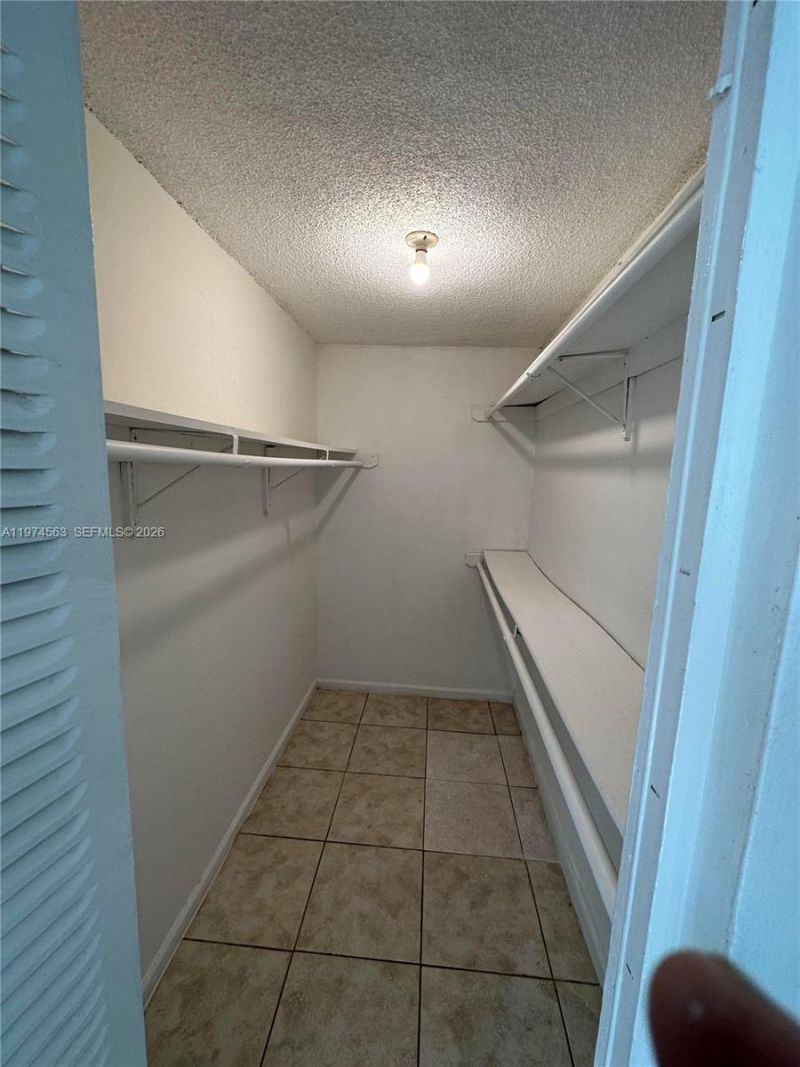 1801 S Treasure Dr, Unit 102, North Bay Village, FL 33141 Photo