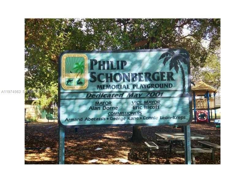 1801 S Treasure Dr, Unit 102, North Bay Village, FL 33141 Photo