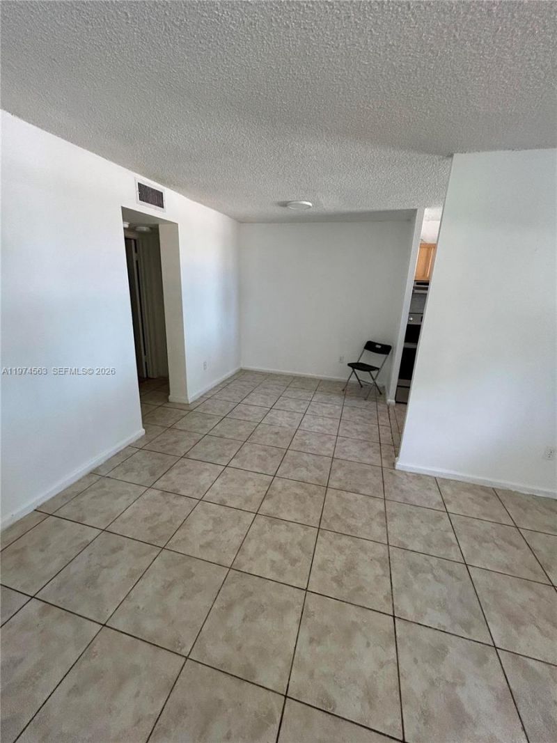 1801 S Treasure Dr, Unit 102, North Bay Village, FL 33141 Photo