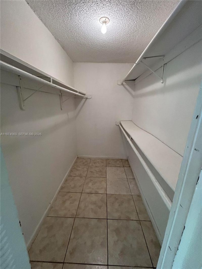 1801 S Treasure Dr, Unit 102, North Bay Village, FL 33141 Photo