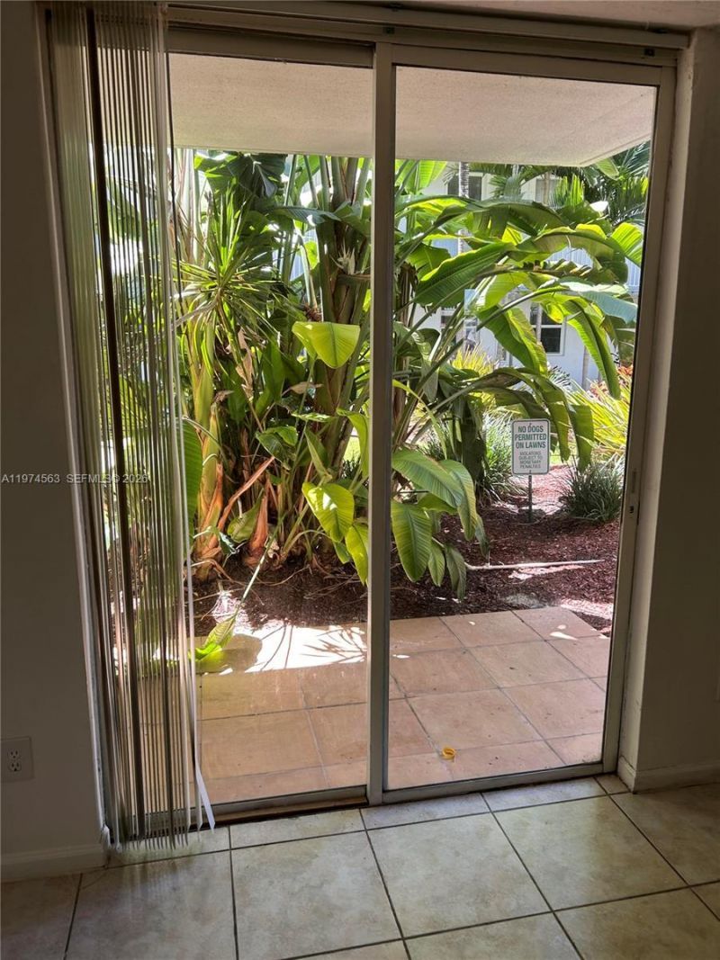 1801 S Treasure Dr, Unit 102, North Bay Village, FL 33141 Photo